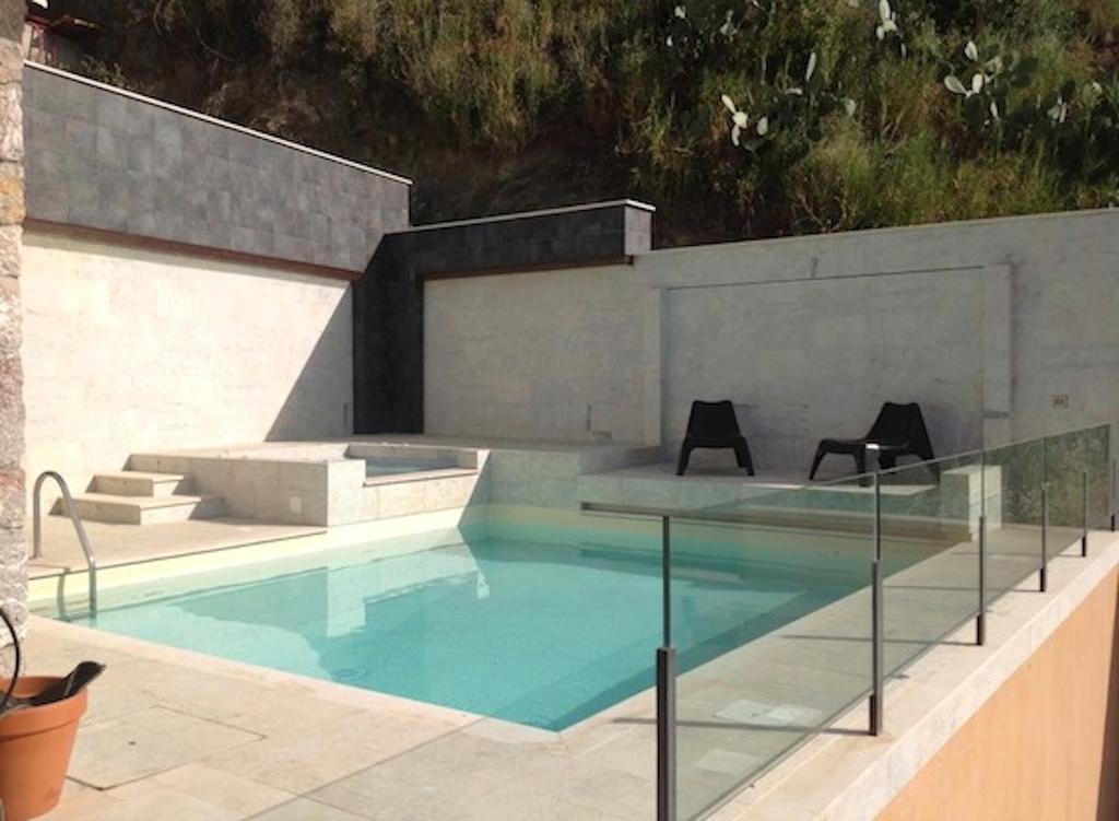 202 Luxury Pool Isola Bella Villa Taormina Room photo