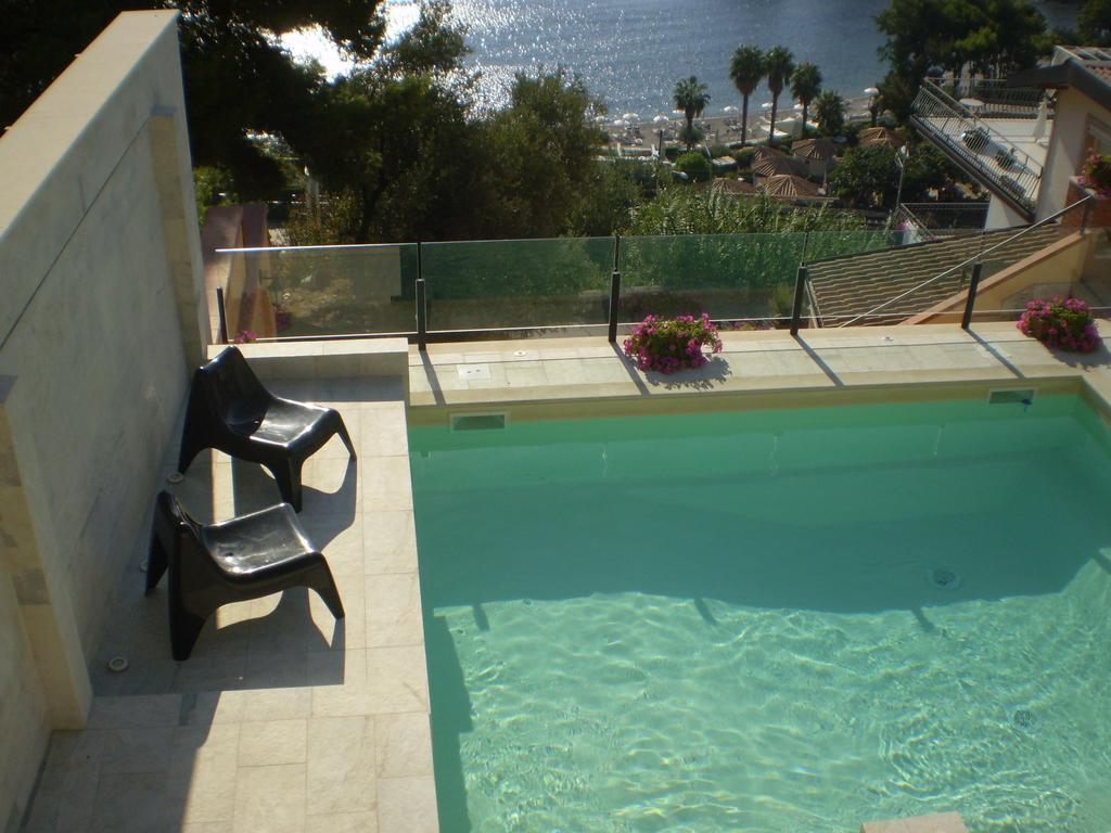 202 Luxury Pool Isola Bella Villa Taormina Room photo